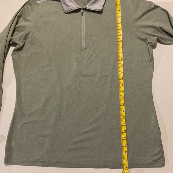 Nike Golf Tour Performance Dri-Fit Women’s Pullover Gray/Purlple - Picture 3 of 11
